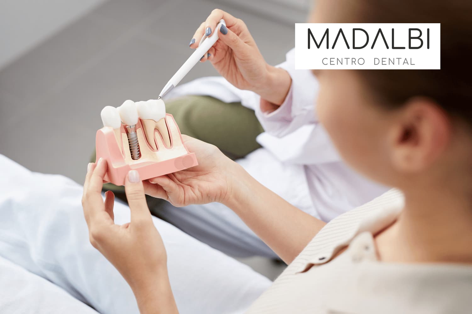 Mantenimiento de implantes dentales